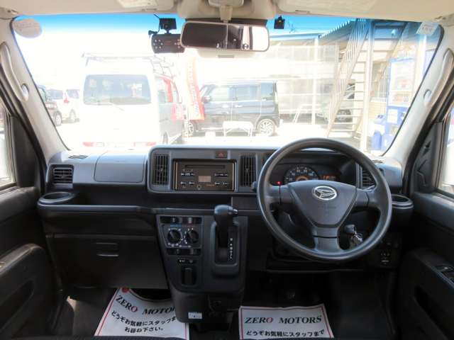 Daihatsu Hijet Cargo 5