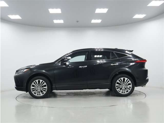 Toyota Harrier 4