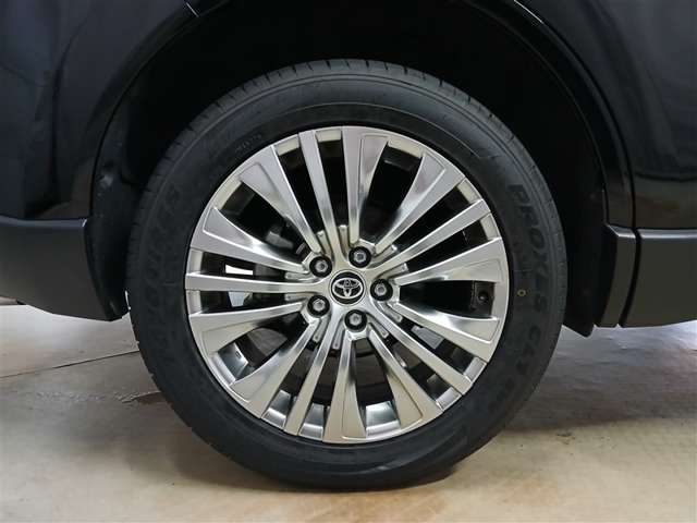 Toyota Harrier 6