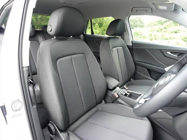 Audi Q2 11