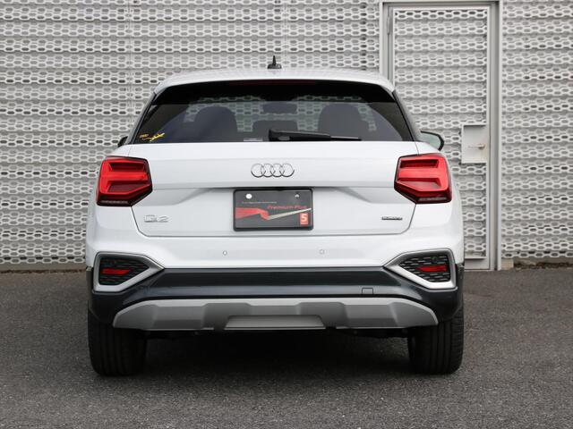 Audi Q2 5