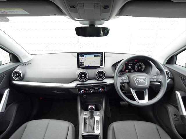 Audi Q2 6