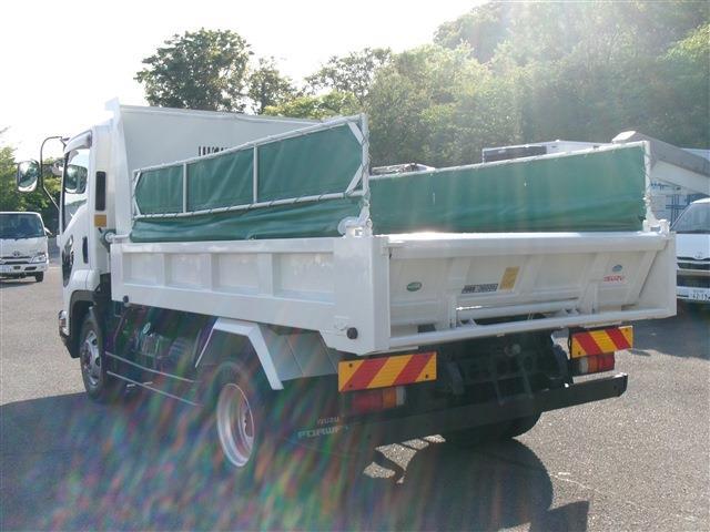 Isuzu Forward 5