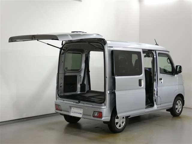 Toyota Pixis Van 7