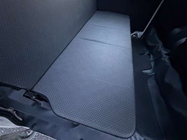 Toyota Pixis Van 12