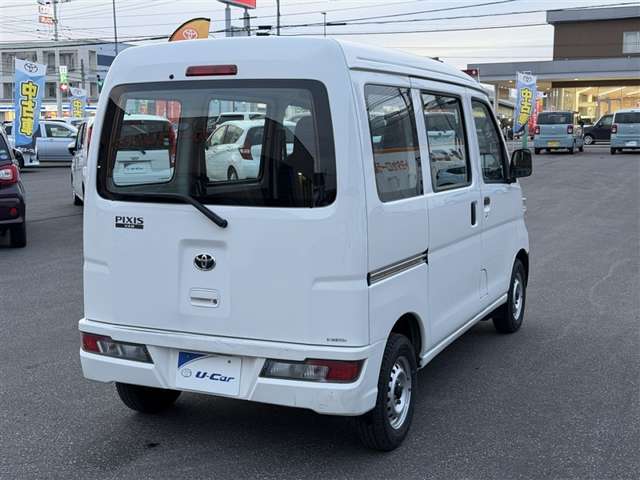 Toyota Pixis Van 8