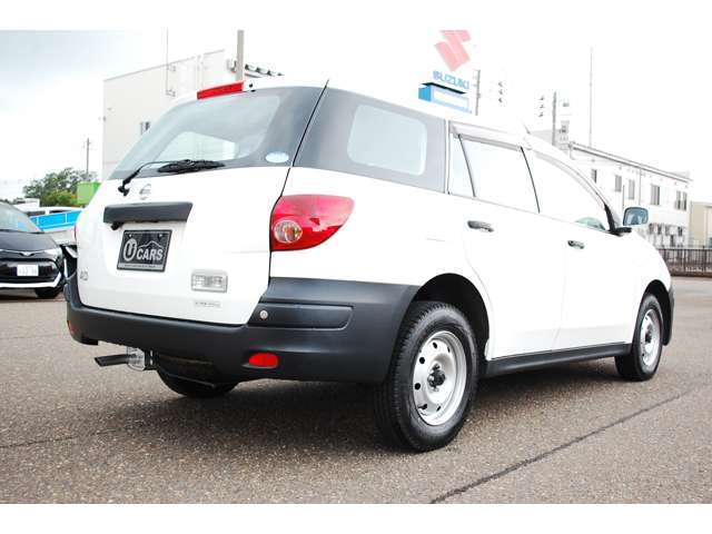 Nissan AD 11