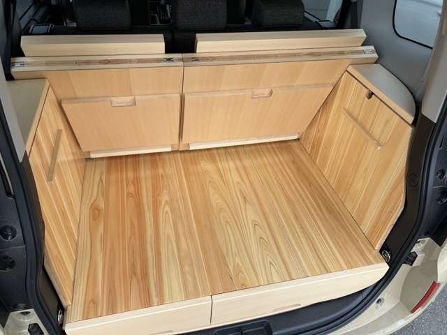 Toyota Noah 6