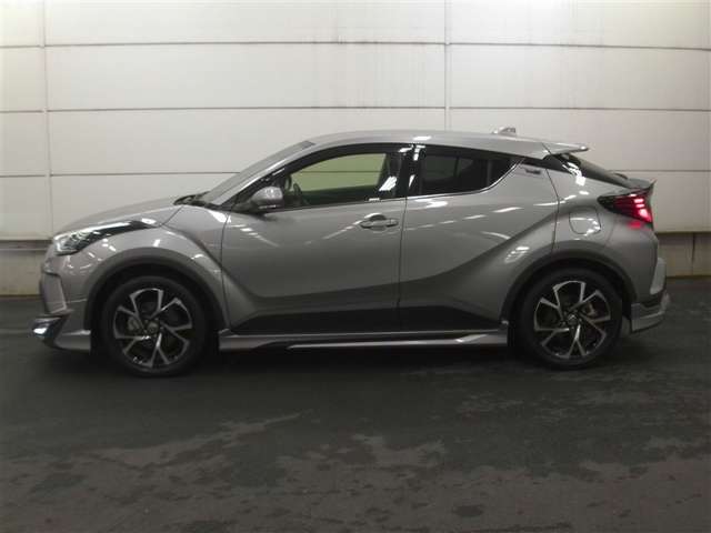 Toyota C-HR 2