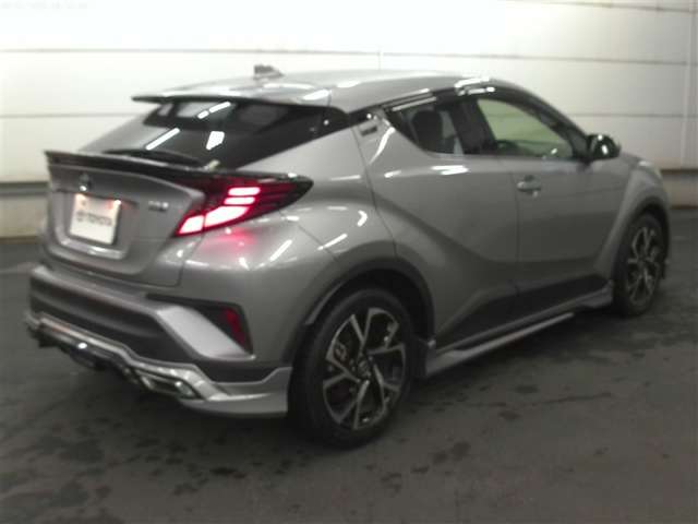 Toyota C-HR 5