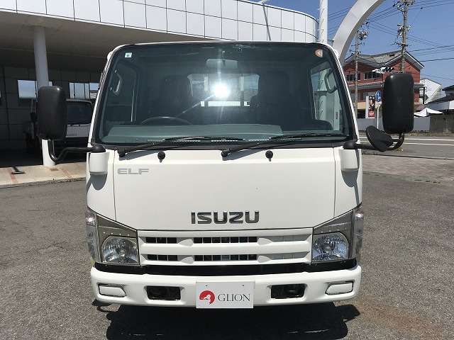 Isuzu Elf 2
