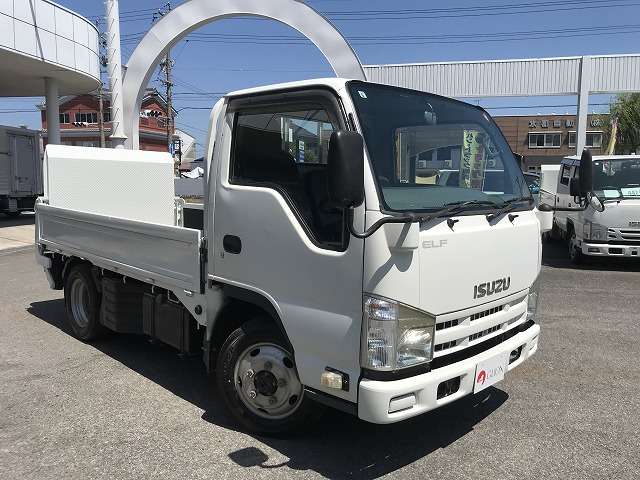 Isuzu Elf 3