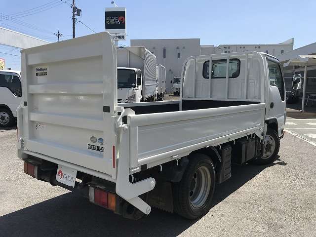 Isuzu Elf 6