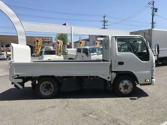 Isuzu Elf 8