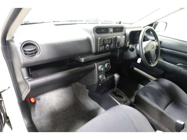 Toyota Succeed Van 11