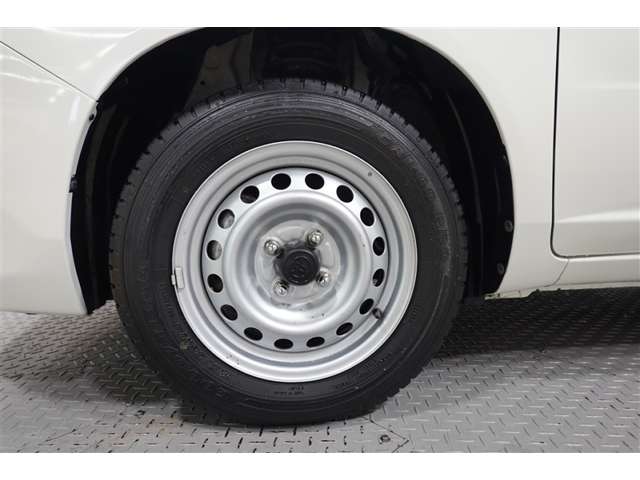 Toyota Succeed Van 10