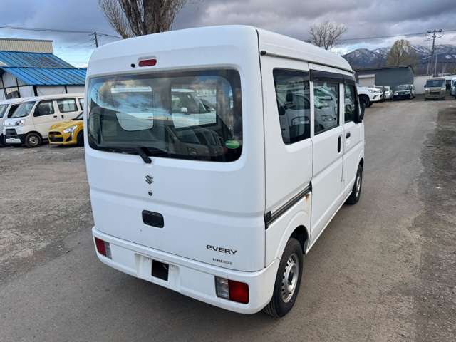 Suzuki Every 11