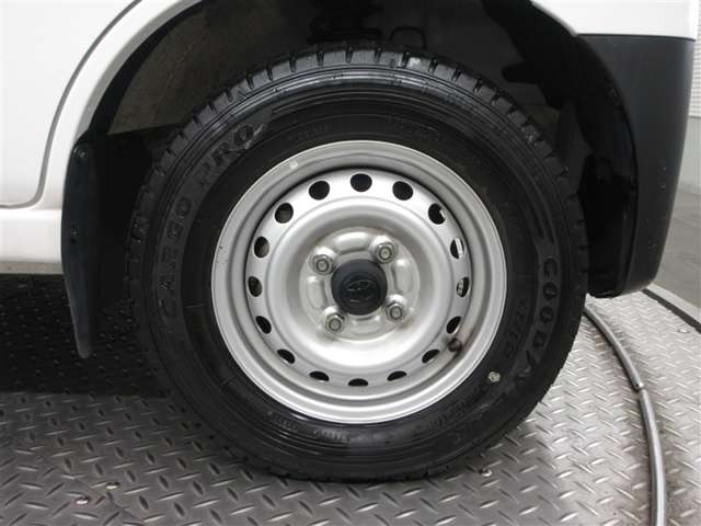 Toyota Pixis Van 8