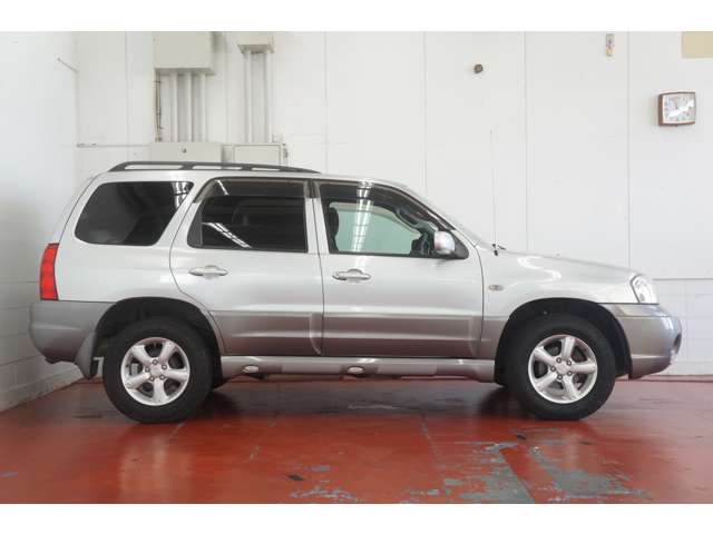Mazda Tribute 4
