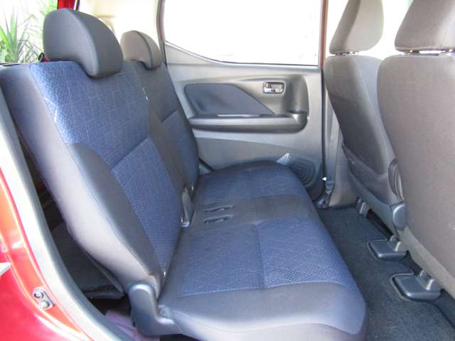 Mitsubishi eK X 12