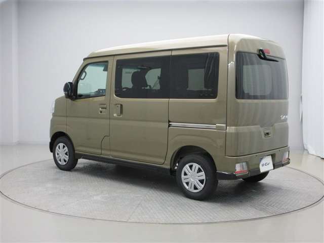 Daihatsu Atrai 7