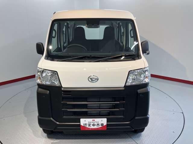 Daihatsu Hijet Cargo 6