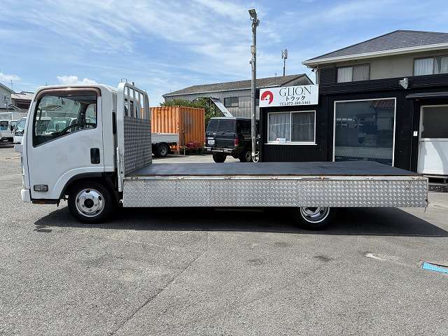 Isuzu Elf 11