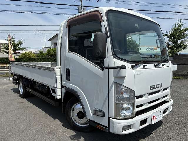 Isuzu Elf 3