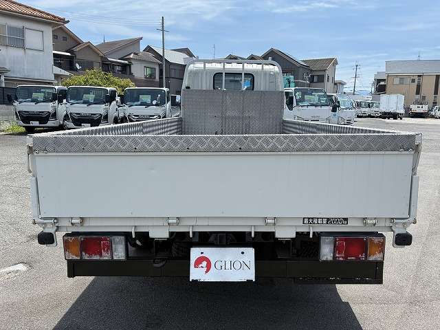 Isuzu Elf 7