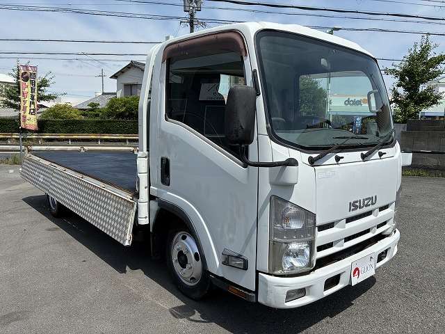 Isuzu Elf 10