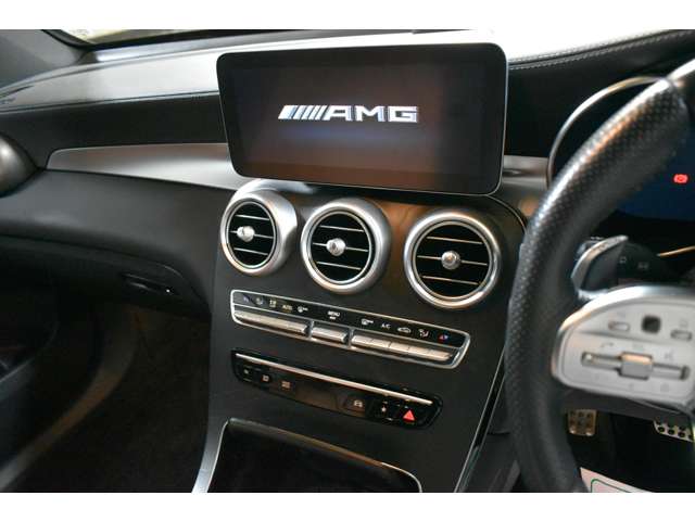 Mercedes-Benz GLC 10