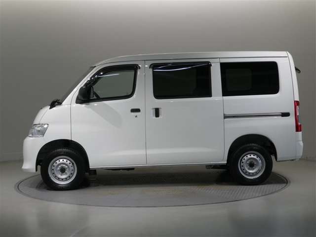 Toyota Town Ace Van 4
