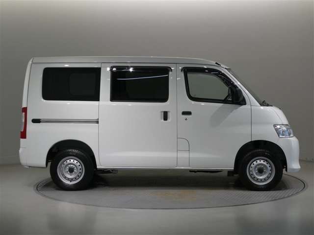 Toyota Town Ace Van 8