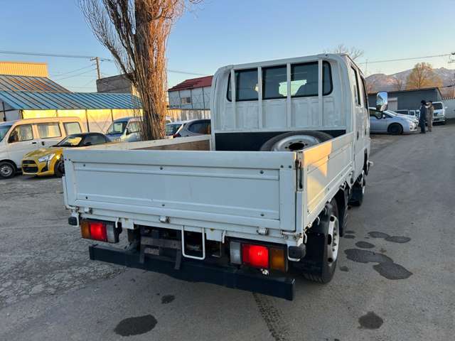 Isuzu Elf 11