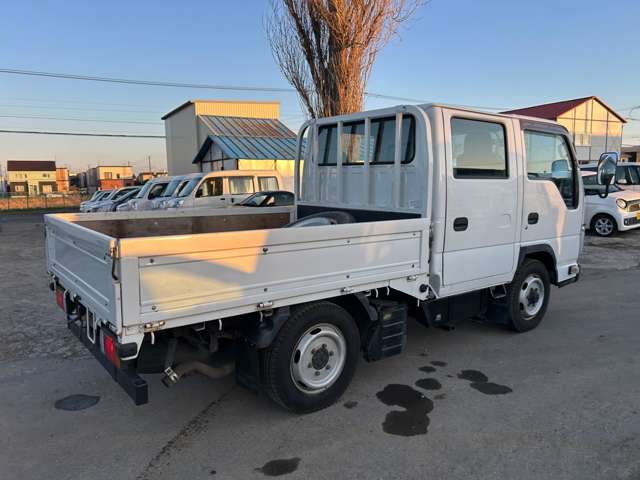 Isuzu Elf 12
