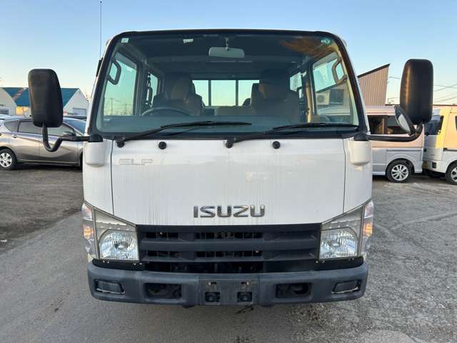 Isuzu Elf 4