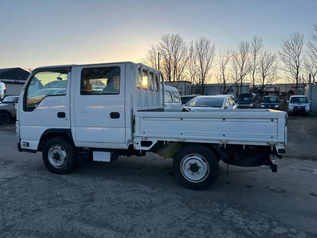 Isuzu Elf 7
