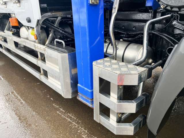 Hino Ranger Pro 9