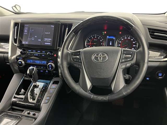 Toyota Alphard 9