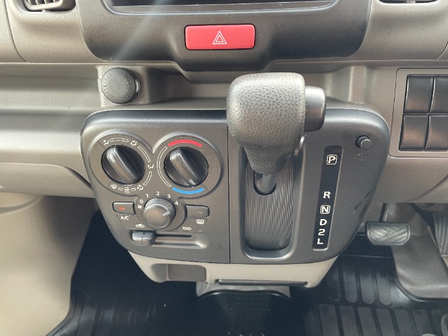 Suzuki Every 11