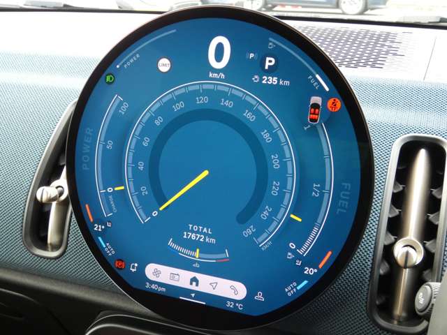 MINI Countryman 4