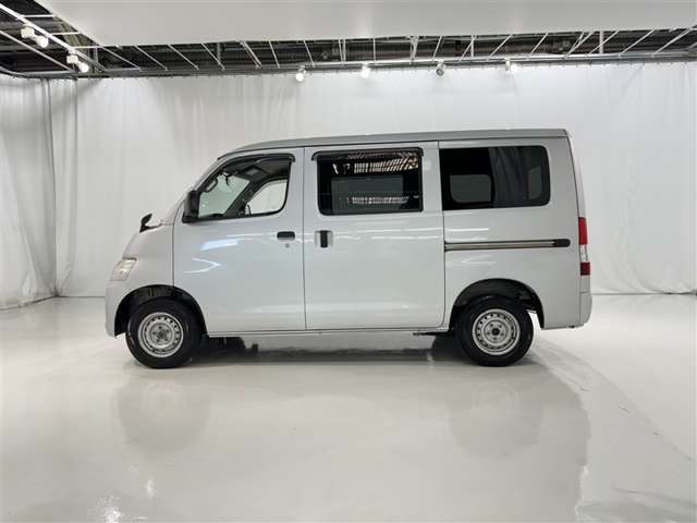 Toyota Light Ace Van 5