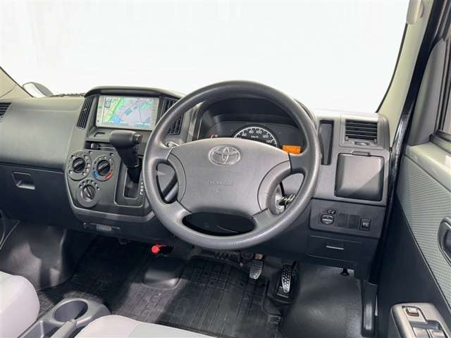 Toyota Light Ace Van 9