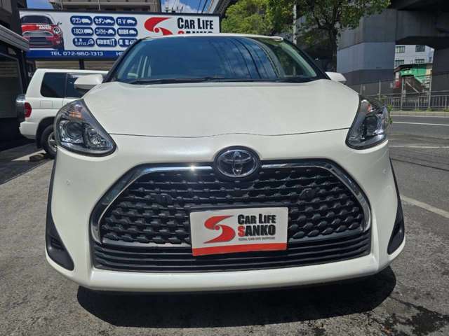 Toyota Sienta 2