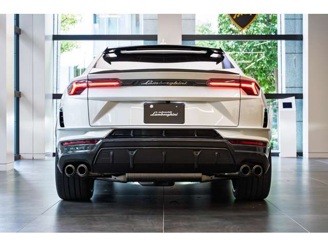 Lamborghini ウルス 11