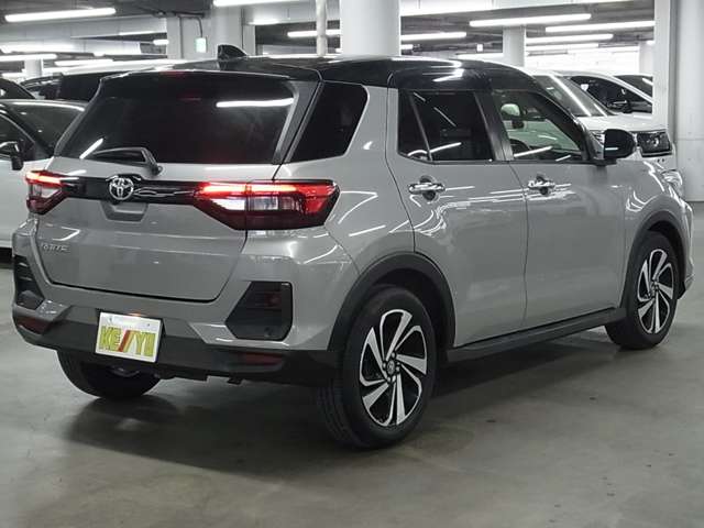 Toyota Raize 6