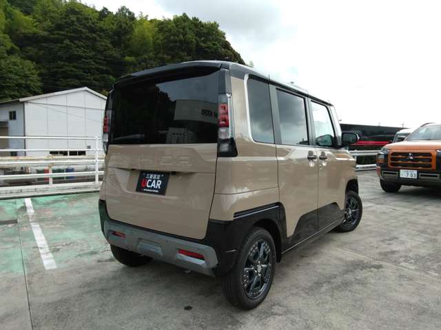 Mitsubishi Delica Mini 2