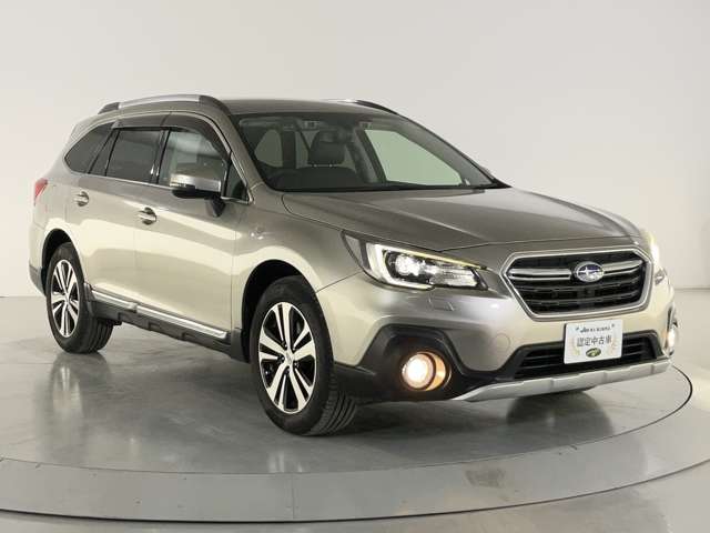 Subaru Legacy Outback 11