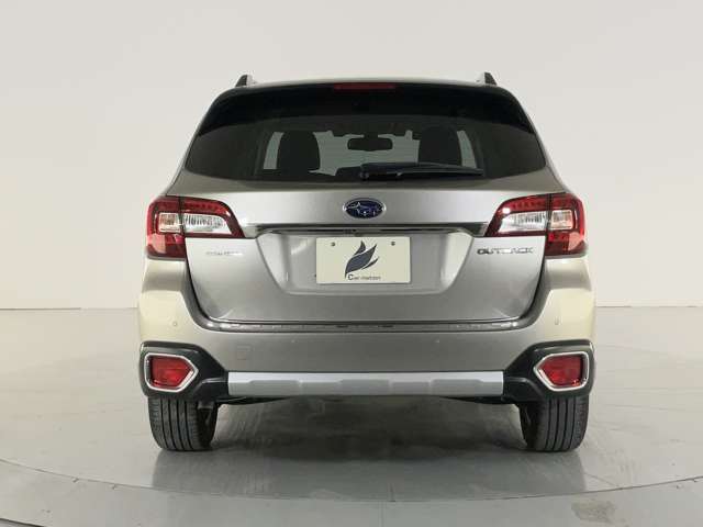 Subaru Legacy Outback 8