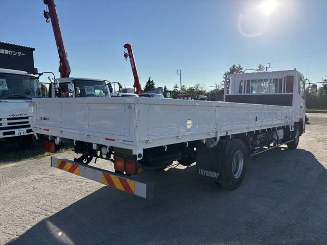 UD Trucks Condor 8